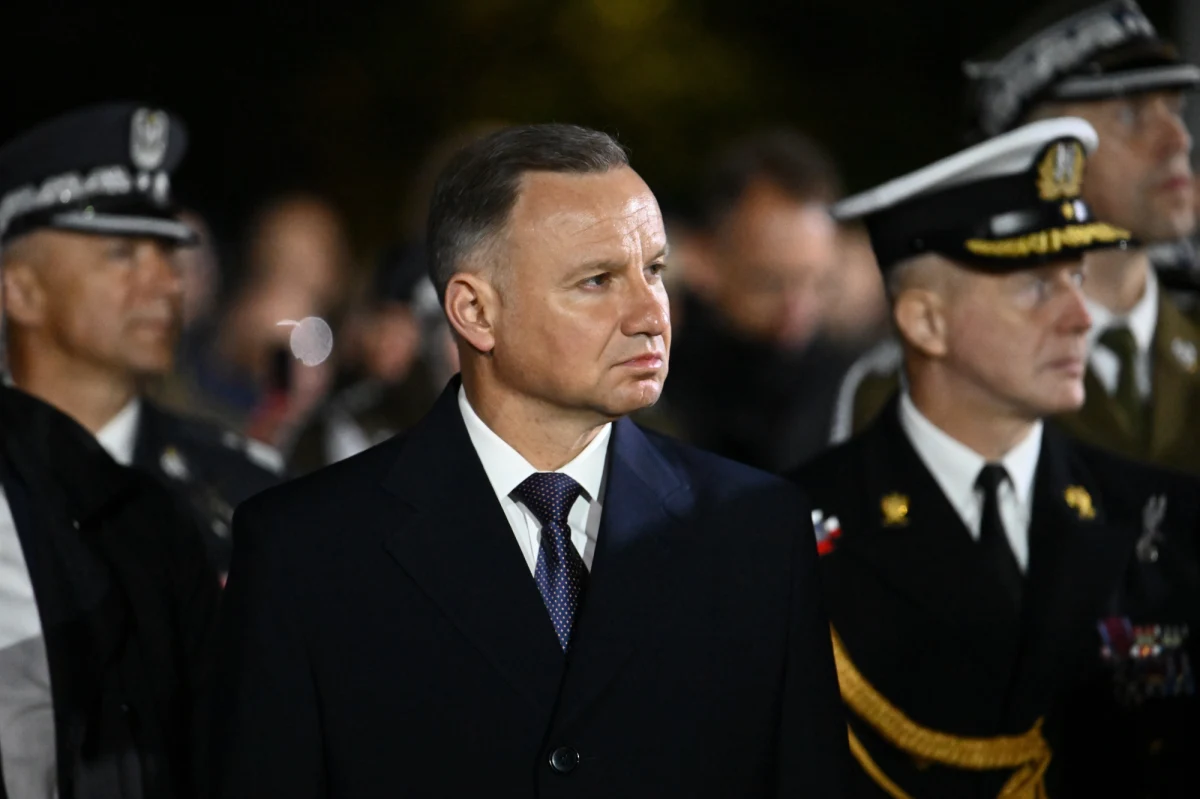 Na gdańskim Westerplatte odbyły się obchody 84. rocznicy wybuchu II wojny światowej. Uczestniczył w nich m.in. prezydent Andrzej Duda. "Wolność nie jest dana raz na zawsze. Nikt nam nie da jej w prezencie! Przeciwnie: historia uczy, że raczej będzie chciał ją nam odebrać. Musimy wzmacniać nasza armię po to, aby Polak był mądry przed szkodą" - podkreślał Duda. 