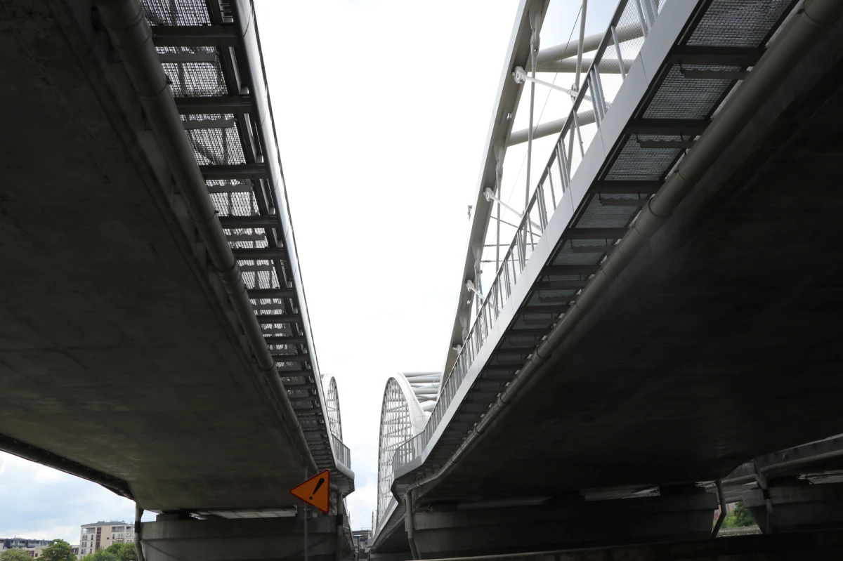 W najbliższą niedzielę 3 września w Krakowie otwarty zostanie nowy przystanek kolejowy: Kraków Grzegórzki. Nie będą się na nim zatrzymywać pociągi regionalne linii SKA3 relacji Kraków - Tarnów, ale władze województwa deklarują, że chcą by było to możliwe jeszcze przed 1 października, gdy rozpocznie się nowy rok akademicki.

