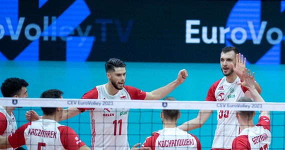 Polscy siatkarze wygrali w Skopje z Holendrami 3:1 (23:25, 25:13, 25:19, 25:22) w drugim meczu fazy grupowej mistrzostw Europy. Biało-czerwoni fatalnie otworzyli spotkanie i zupełnie nieoczekiwanie zostali zmuszeni do gonienia wyniku.