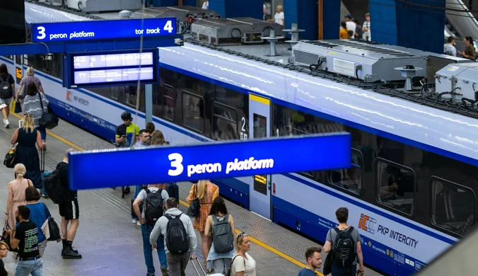 Sześciogodzinny paraliż na kolei w Warszawie. Uszkodzona sieć trakcyjna, potężne opóźnienia
