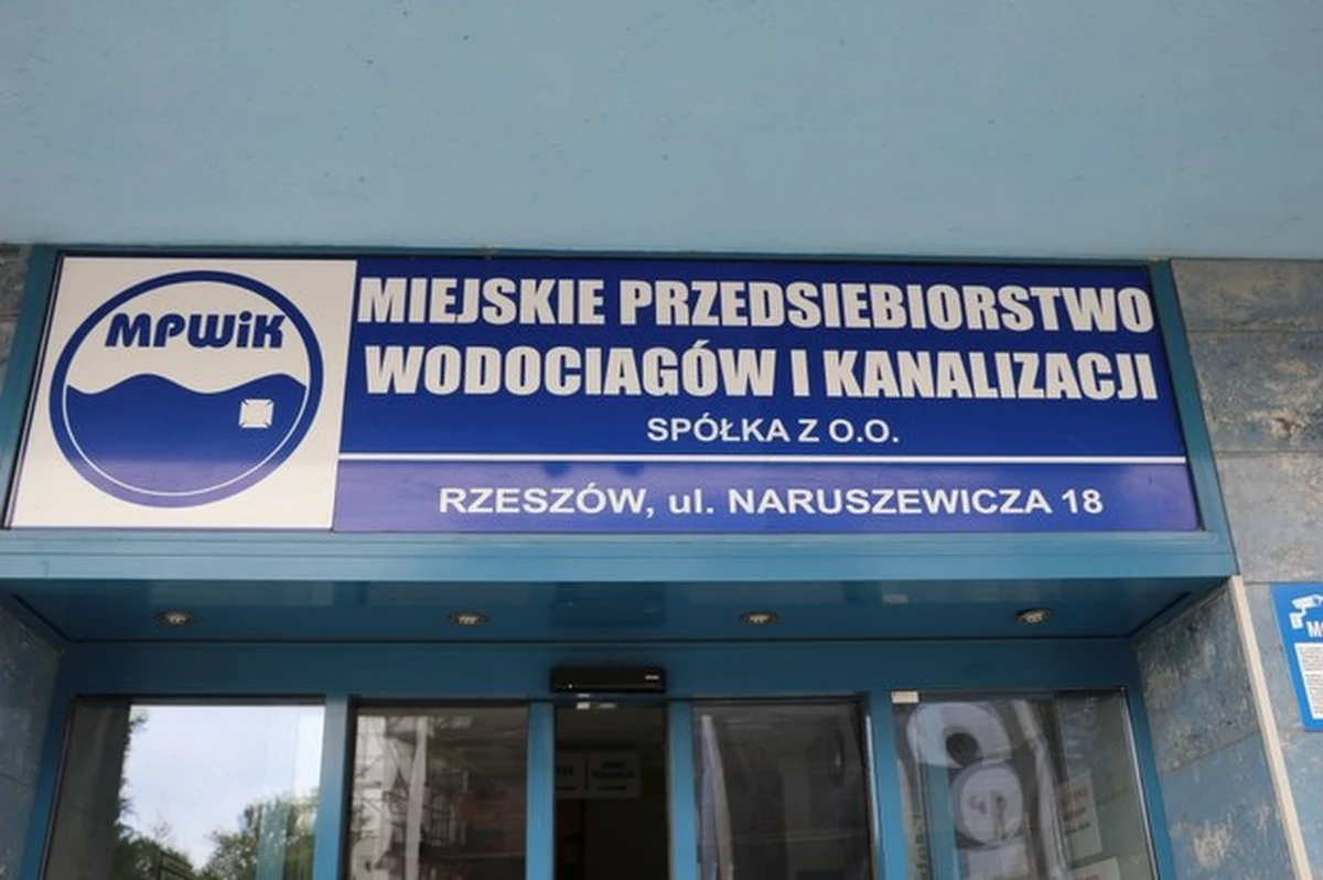 Do 165 wzrosła liczba osób zakażonych bakterią Legionella – poinformował w poniedziałek rzeszowski sanepid. Kolejny dzień nie ma nowych zgonów - podkreślono. 
