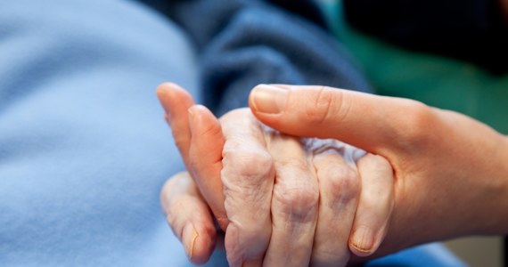 Prezydent Andrzej Duda podpisał ustawę o szczególnej opiece geriatrycznej. Określa ona cele, organizację i zasady funkcjonowania szczególnych form geriatrycznej opieki zdrowotnej nad osobami powyżej 75 lat.