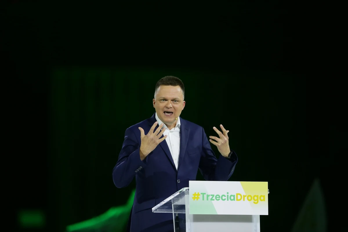 Zastąpienie kuratoriów oświaty centrami doskonalenia dla nauczycieli, likwidację ocen z zachowania uczniów i paski w różnych kolorach na świadectwach za różne osiągnięcia zamiast dotychczasowych za wysoką średnią. Między innymi takie zmiany proponuje Polska 2050 Trzecia Droga.