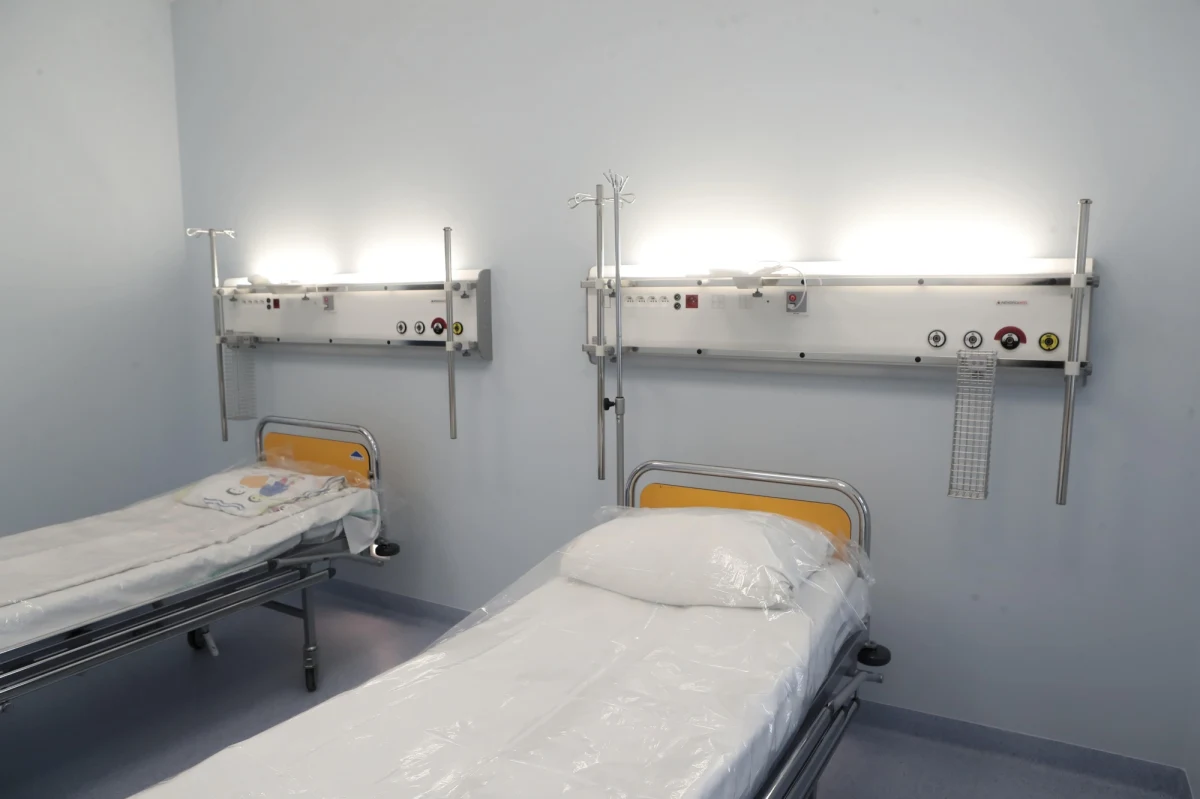 Program "Dobry posiłek” wprowadzamy dla wszystkich pacjentów polskich szpitali. Szpitale otrzymają dodatkowe środki, a NFZ zadba, by jakość żywienia była znacząco lepsza - zapowiedziała we wtorek minister zdrowia Katarzyna Sójka. To nowy punkt programu PiS na kolejną kadencję.