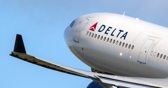 Lecący do Barcelony samolot amerykańskich linii lotniczych Delta musiał zawrócić do Atlanty z powodu - jak miał to ująć pilot - "problemu zagrożenia biologicznego". Według mediów jeden z pasażerów cierpiał na rozwolnienie - podał portal BBC News.