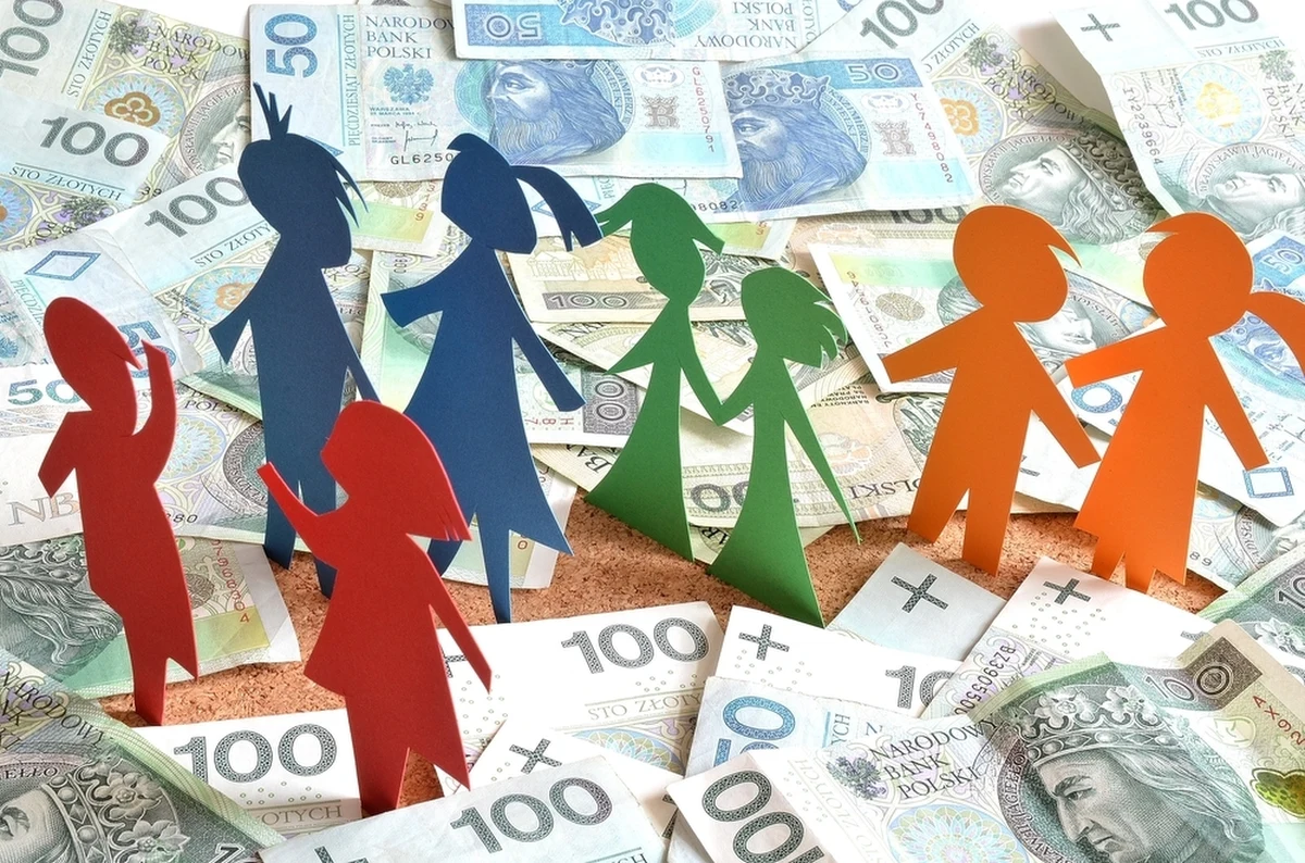 Niski dochód rodziców wpływa na możliwości rozwoju talentów i pasji dzieci, mniejsze znaczenie ma tu talent czy miejsce zamieszkania - tak wynika z badań przeprowadzonych przez Fundację Świętego Mikołaja wraz z Instytutem IMAS. Fundacja, chcąc pomóc zdolnym dzieciom z niezamożnych rodzin, uruchamia właśnie akcję pn. "Stypendium na dobry początek".