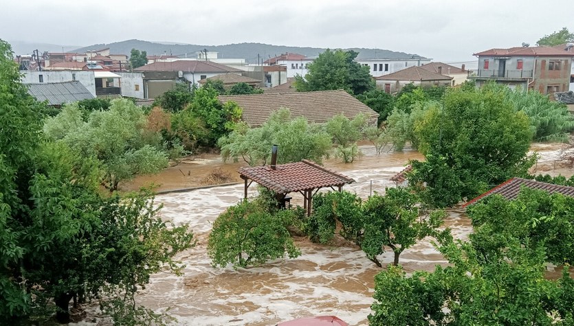 Tormentas y lluvias en Grecia.  Armagedón destruye la tierra