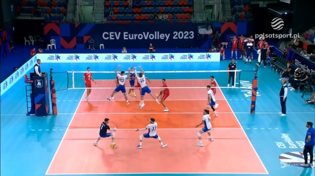 Skrót meczu Grecja – Francja 0:3 (19:25, 22:25, 17:25). Mistrzostwa Europy siatkarzy – grupa D.