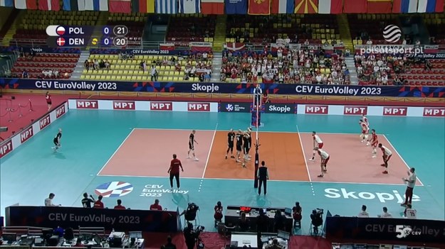 Fragment meczu Polska – Dania 3:0 (25:23, 25:9, 25:20). Mistrzostwa Europy siatkarzy – grupa C.