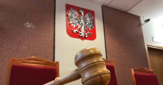 Podejrzany o korupcję były minister skarbu Włodzimierz Karpiński pozostanie w areszcie co najmniej do 24 listopada; nie będzie mógł wyjść na wolność nawet po wpłaceniu poręczenia majątkowego - zdecydował w środę Sąd Apelacyjny w Katowicach.