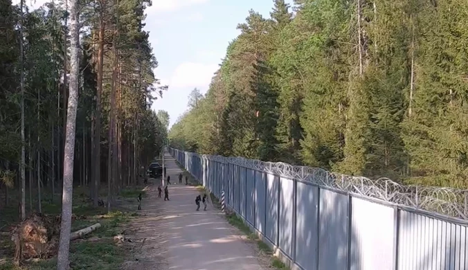 Niebezpiecznie na granicy z Białorusią. W strażników poleciały kamienie