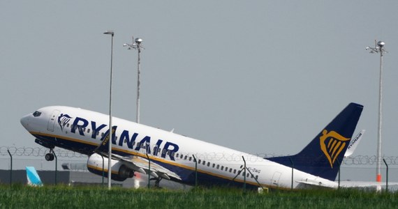 Belgijscy piloci linii lotniczej Ryanair będą strajkować od 14 do 15 września. To już czwarty protest w ciągu dwóch miesięcy. Są niezadowoleni z wynagrodzeń i nowego regulaminu dotyczącego odpoczynku. Strajk dotyczy wyłącznie lotniska Charleroi - informuje belgijska telewizja VRT.