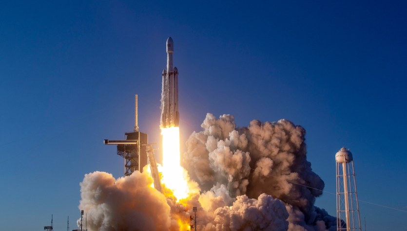 NASA se pregătește să lanseze Psyche.  Nava va zbura pe o rachetă uriașă SpaceX