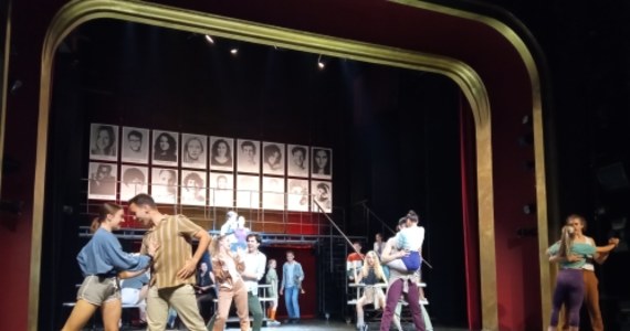 W Teatrze Variete zobaczymy w ten weekend "Fame – The Musical" w wykonaniu zawodowych aktorów i adeptów sztuk teatralnych. To finał projektu umożliwiającego młodym wystąpienie na profesjonalnej scenie. Po castingu przed dwa miesiące brali udział w warsztatach i próbach. 