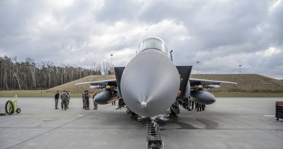 Koncern Boeing przedstawił podczas kieleckich targów przemysłu obronnego najnowszą wersję myśliwca F-15, F-15EX Eagle II. Jednocześnie zaoferował Polsce zakup maszyn. Według firmy Polska jest zainteresowana tym samolotem.