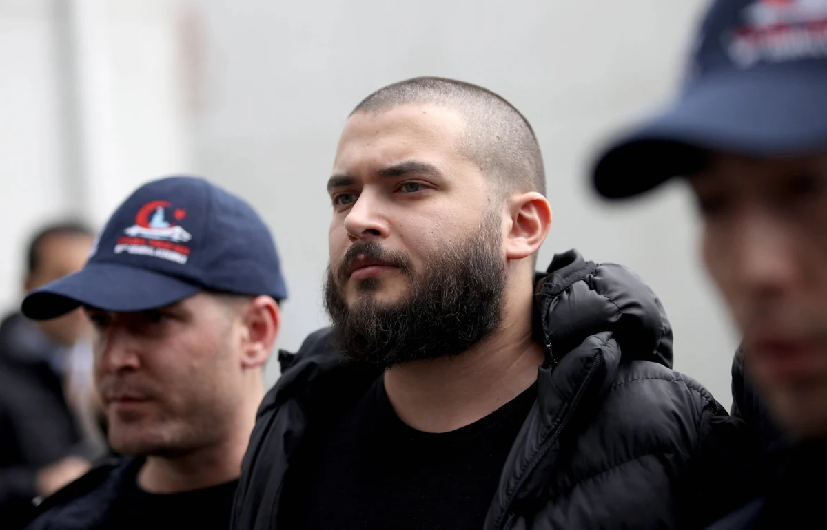 Założyciel giełdy kryptowalut Thodex, który uciekł z Turcji z aktywami swoich klientów, został skazany na 11 196 lat więzienia. Dwaj bracia Faruka Fatiha Ozera, głównego oskarżonego, otrzymali w tej sprawie identyczne wyroki - podała agencja Anatolia.