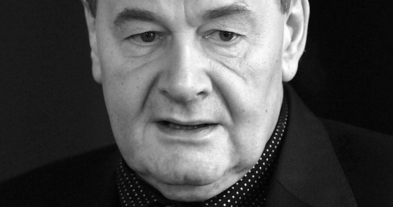 W wieku 68 lat zmarł Paweł Sanakiewicz, aktor krakowskiego Teatru Bagatela. "Odszedł wybitny, mądry, pełen charyzmy i uroku Aktor i Człowiek"- pożegnali Sanakiewicza koledzy z Teatru Bagatela.