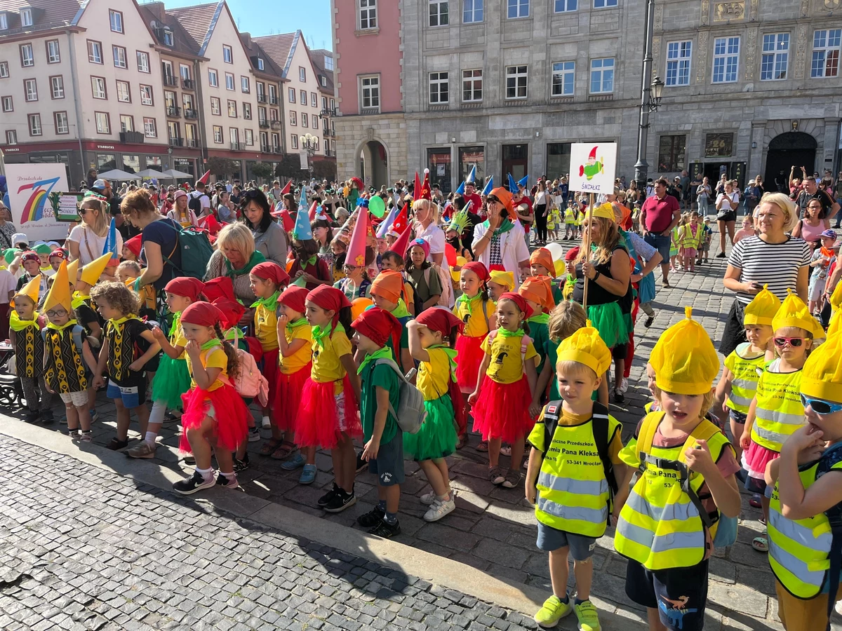 Wielka Parada Krasnoludków we Wrocławiu [NAGRANIE] - RMF 24