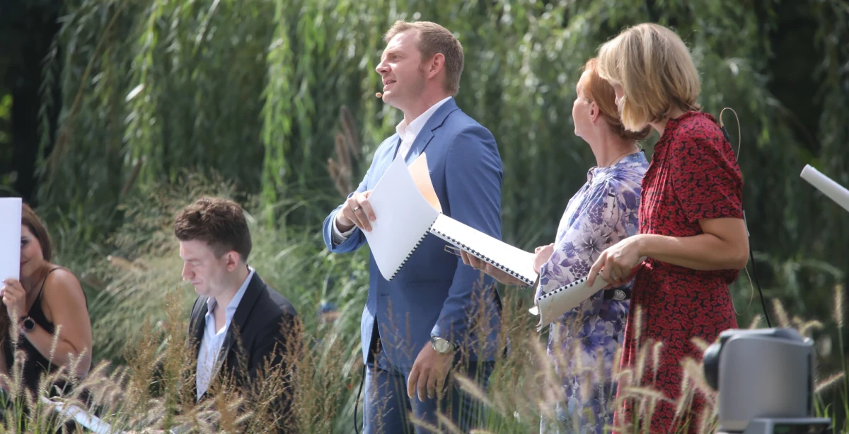 W Ogrodzie Saskim w Warszawie odbyło się Narodowe Czytanie "Nad Niemnem" z udziałem prezydenta Andrzeja Dudy i pierwszej damy Agaty Kornhauser-Dudy. Za rok lekturą czytaną w ramach tej akcji będzie "Kordian" Juliusza Słowackiego.