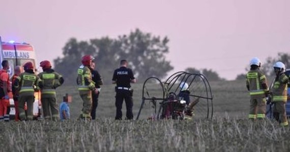 Paralotnia rozbiła się w Sumowie koło Brodnicy w Kujawsko-Pomorskiem. Dwie osoby zostały poszkodowane. Na miejsce wysłano dwa śmigłowce LPR.