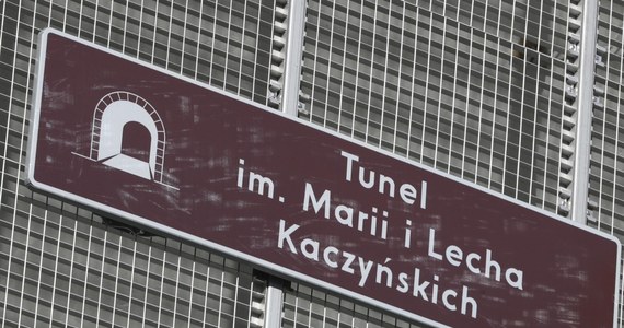 W minioną niedzielę przez tunel im. Marii i Lecha Kaczyńskich na zakopiance przejechało 40 tys. 524 samochodów – podała GDDKiA. To rekord od momentu otwarcia przeprawy w listopadzie zeszłego roku.