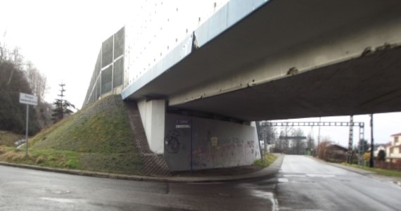 W związku z remontem wiaduktu na drodze krajowej 94 od środy zamknięta będzie ulica Podedworze w Bochni.

