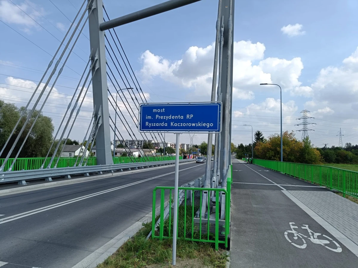 Ostatni prezydent RP na uchodźstwie Ryszard Kaczorowski został patronem mostu przy ul. Żeglarskiej w Lublinie. Dziś odbyło się uroczyste odsłonięcie tablicy z nazwą przeprawy nad Bystrzycą. 