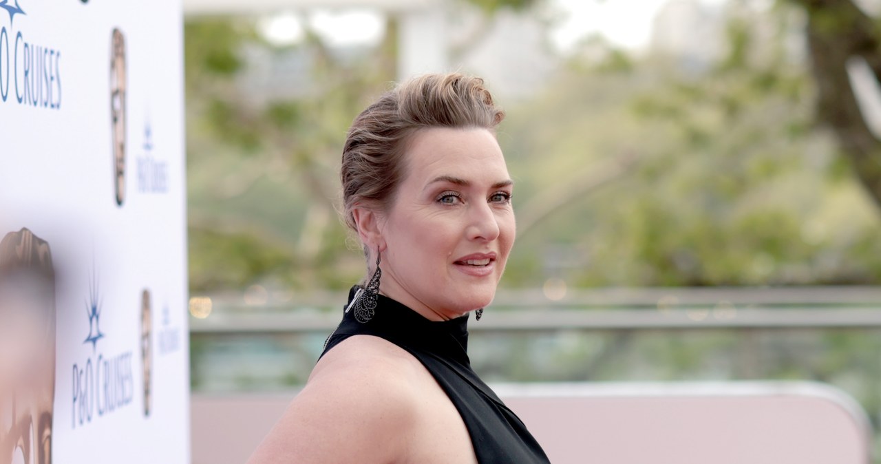 Kate Winslet w najnowszym wywiadzie wróciła wspomnieniami do początków swojej kariery. Aktorka zdradziła, że nie wróżono jej wówczas sukcesu - producenci i dyrektorzy castingów przekonywali ją bowiem, że powinna obniżyć swoje oczekiwania względem zarobków, gdyż... nie jest dość szczupła. "Konsekwentnie powtarzano mi, że z taką figurą będę musiała zadowolić się mniejszymi stawkami" - wyjawiła laureatka Oscara.