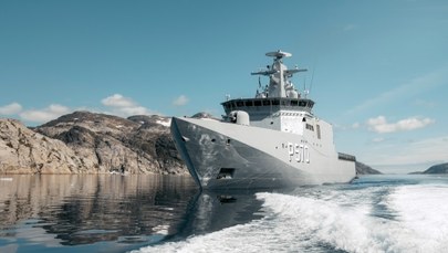 Grenlandia: Statek wycieczkowy uziemiony w fiordzie, pomoc dotrze za kilka dni