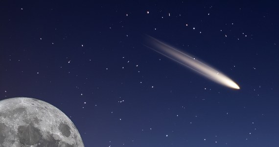 Kometa "Nishimura" przelatuje koło Ziemi raz na 437 lat, a najlepsza szansa na jej oglądanie będzie w niedzielę - informuje National Geographic. Aby ją dostrzec trzeba wcześnie wstać i mieć dobrą lornetkę.