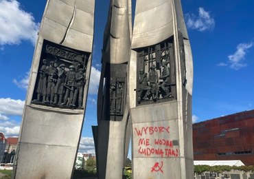 ​Pomnik Poległych Stoczniowców zdewastowany. Policja szuka sprawcy