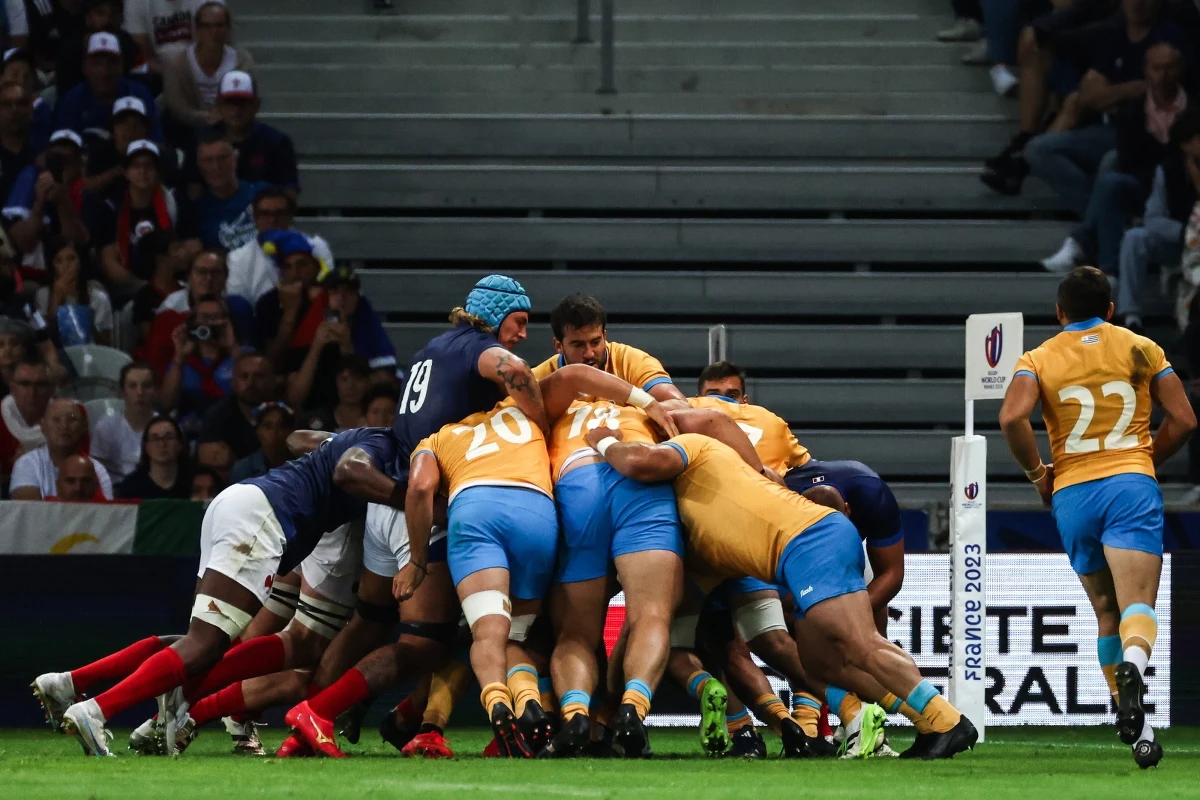 Pora na drugi weekend z Pucharem Świata w rugby. Wczoraj drugą kolejkę fazy grupowej rozpoczął pojedynek Francji z Urugwajem, w którym gospodarze turnieju wygrali, ale dość skromnie 27:12. Dziś po raz drugi na murawę wybiegną Nowozelandczycy. W sobotę czeka nas m.in. mecz Irlandia - Tonga. W niedzielę emocje zapewnią mecze Anglii z Japonią czy Australii z Fidżi. Swoimi przewidywaniami podzielił się z RMF FM kapitan reprezentacji Polski Piotr Zeszutek.