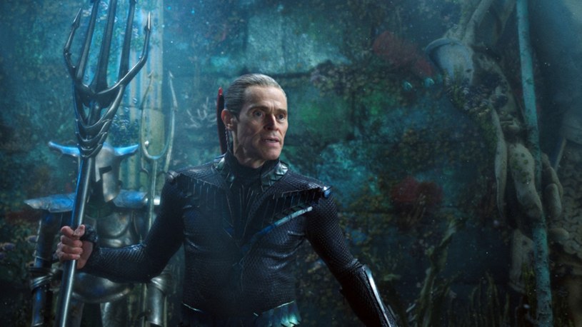 Willem Dafoe w "Aquamanie" z 2018 roku wcielił się w postać Nuidis Vulko. Aktor nie pojawił się jednak w teaserze i zwiastunie nadchodzącego sequela. Fani zaczęli spekulować, czy w ogóle zagra w filmie. Reżyser James Wann zabrał głos i uciął plotki.