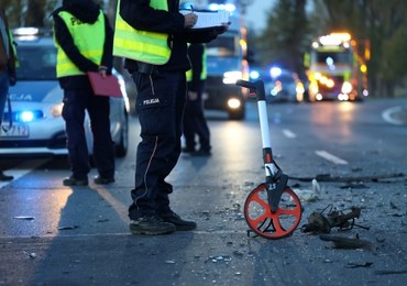 ​Sprawca kolizji uciekł. Potem przyglądał się pracy policjantów
