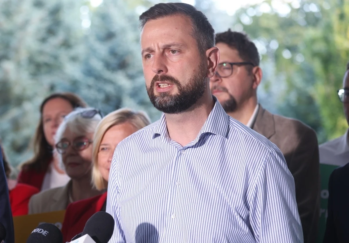 To gigantyczna porażka unijnego komisarza ds. rolnictwa Janusza Wojciechowskiego, dlatego żądamy jego natychmiastowej dymisji z tej funkcji - oświadczył lider PSL Władysław Kosiniak-Kamysz. Komisja Europejska, mimo zabiegów Polski, nie przedłużyła embarga na ukraińskie zboże.