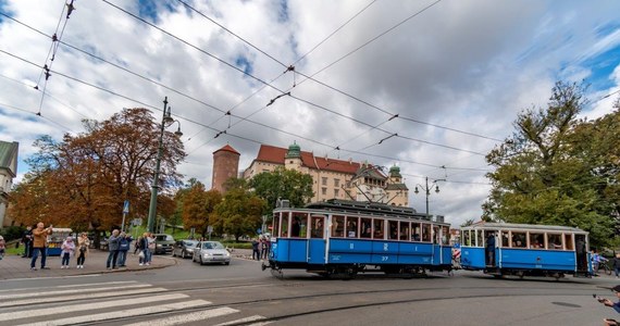 W niedzielę 17 września podczas Europejskiego Tygodnia Zrównoważonego Transportu ulicami Krakowa przejadą historyczne i współczesne tramwaje. Pojazdy wyjadą o godzinie 11.00 z zajezdni tramwajowej Podgórze i przejadą do zajezdni tramwajowej Nowa Huta.