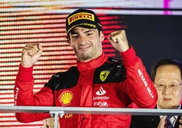 Formuła 1. Carlos Sainz z Ferrari wygrał w Singapurze