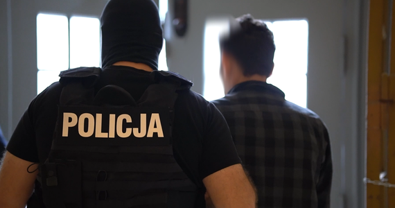 Policjanci z Gdańska przy współpracy z Komendą Główną Policji zatrzymali 31-latka poszukiwanego Europejskim Nakazem Aresztowania za usiłowanie zabójstwa. Mężczyzna został tymczasowo aresztowany i czeka go ekstradycja do Niemiec. 