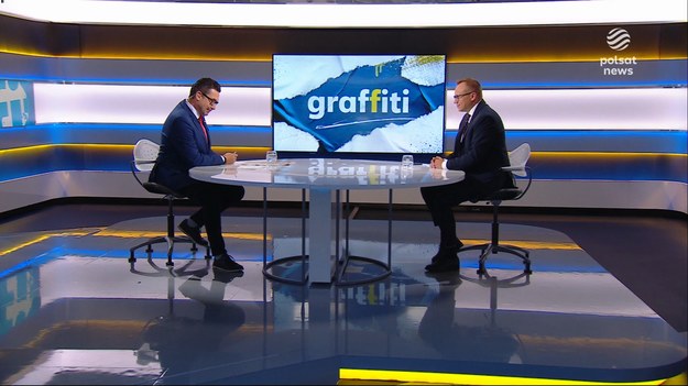 - Donald Tusk to mieszanka coacha, który motywuje i pastora reformowanego w Stanach, który ogłasza nową nadzieję, ale nic z tego nie wynika - skomentował w poniedziałkowym "Graffiti" sekretarz stanu w Ministerstwie Finansów, Artur Soboń. Odniósł się do wpisu Tuska na temat wyników prawyborów w Wieruszowie.