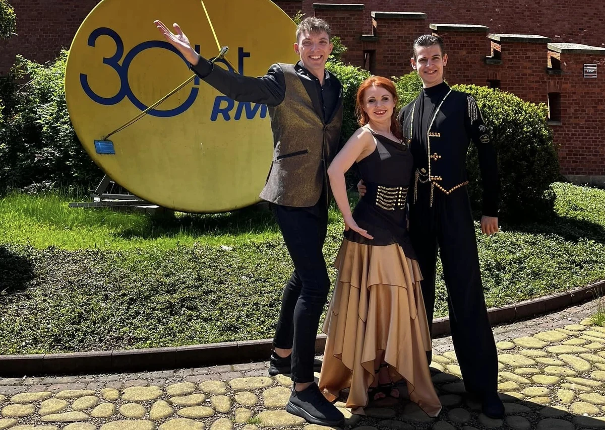 Dziennikarka RMF FM Marlena Chudzio i pochodzący z Ukrainy Taras Ostryzhniuk już w niedzielę 24 września powalczą w Krakowie o nagrodę główną "Dance with me - zatańcz ze mną". W konkursie wystartuje w sumie 11 par. Celem tego tanecznego projektu, a zarazem charytatywnego przedsięwzięcia jest niesienie pomocy finansowej poprzez taniec. Pieniądze, jakie wygra zwycięska para, trafią na szczytny cel. Marlena i Taras zatańczą dla chorego na neuroblastomę Frania Foremnego. 