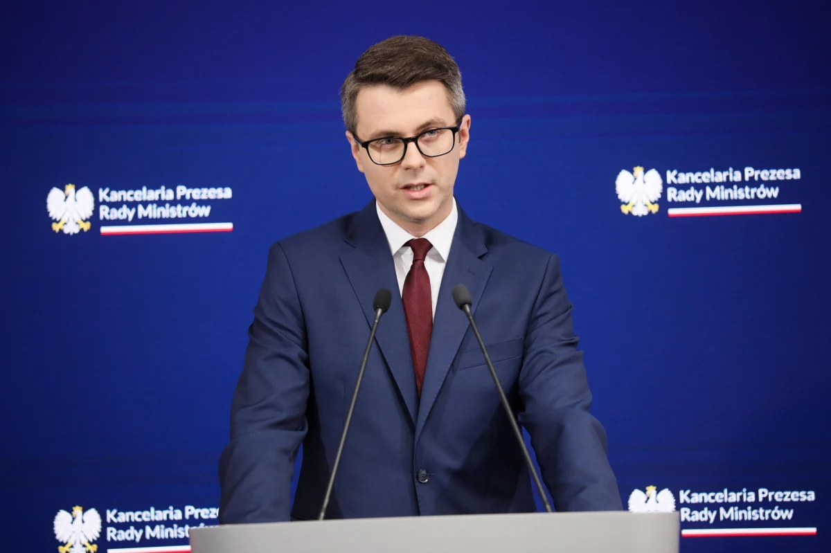 "Podtrzymujemy swoje stanowisko. Skarga Ukrainy do WTO (Światowej Organizacji Handlu) nie robi na nas wrażenia, nie mamy zamiaru z tego powodu cofać się z embarga, które wprowadziliśmy" – oświadczył rzecznik rządu Piotr Müller.