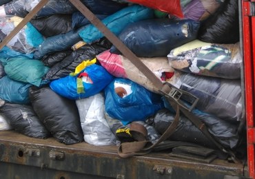 Używane ubrania okazały się górą śmieci