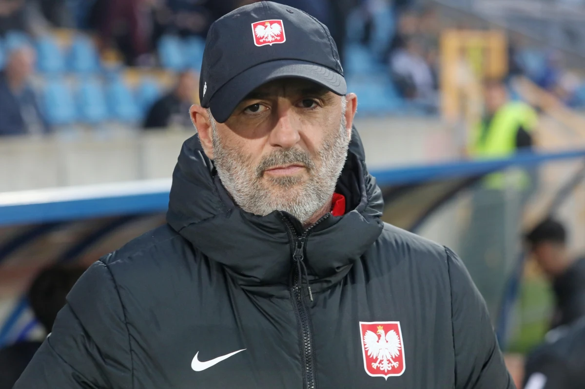 Prezes już wie, ale nie powie. Aż do godziny 12. Wtedy mamy poznać oficjalnie nazwisko selekcjonera piłkarskiej reprezentacji Polski. Według nieoficjalnych informacji będzie nim Michał Probierz. 