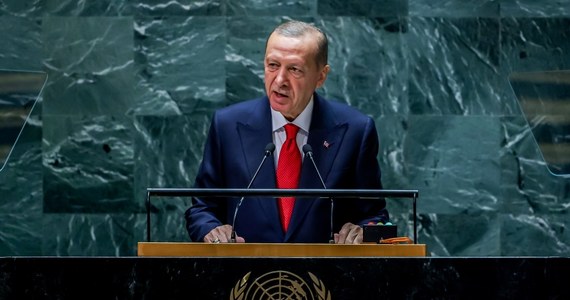 Prezydent Turcji Recep Tayyip Erdogan bierze udział w debacie generalnej na sesji Zgromadzenia Ogólnego ONZ w Nowym Jorku. W wywiadzie dla telewizji publicznej PBS turecki przywódca wypowiedział słowa, które stoją w sprzeczności z tym, co mówi większość liczących się polityków Zachodu.