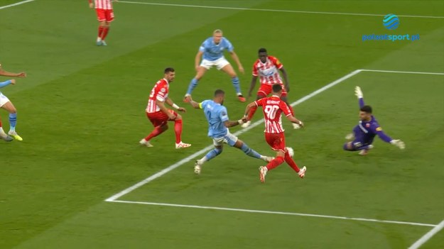 Skrót meczu Manchester City - Crvena zvezda Belgrad 3-1.

Bramki: 47. Alvarez (Haaland), 60. Álvarez, 73. Rodri (Foden) – 45. Bukari (Ivanić)

Pełne prawa do transmisji Ligi Mistrzów w sezonie 2023/24 w Polsce posiada Grupa Polsat, która pokazuje rozgrywki od sezonu 2018/2019. Transmisje Ligi Mistrzów można oglądać w tv na kanałach Polsat Sport Premium. Mecze Ligi Mistrzów można obejrzeć również online live stream na  Polsat BOX Go   Oglądaj wygodnie gdziekolwiek chcesz: na komputerze, na tablecie, na smartfonie, na Smart TV. Relacje i wyniki meczów na  sport.interia.pl 
W tekście zawarto link serwisu partnerskiego.

