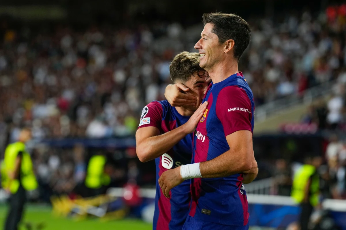 Barcelona pokonała Antwerpię w pierwszej kolejce Ligi Mistrzów aż 5:0. Jednego z goli zdobył Robert Lewandowski i było to jego setne trafienie w europejskich pucharach.
