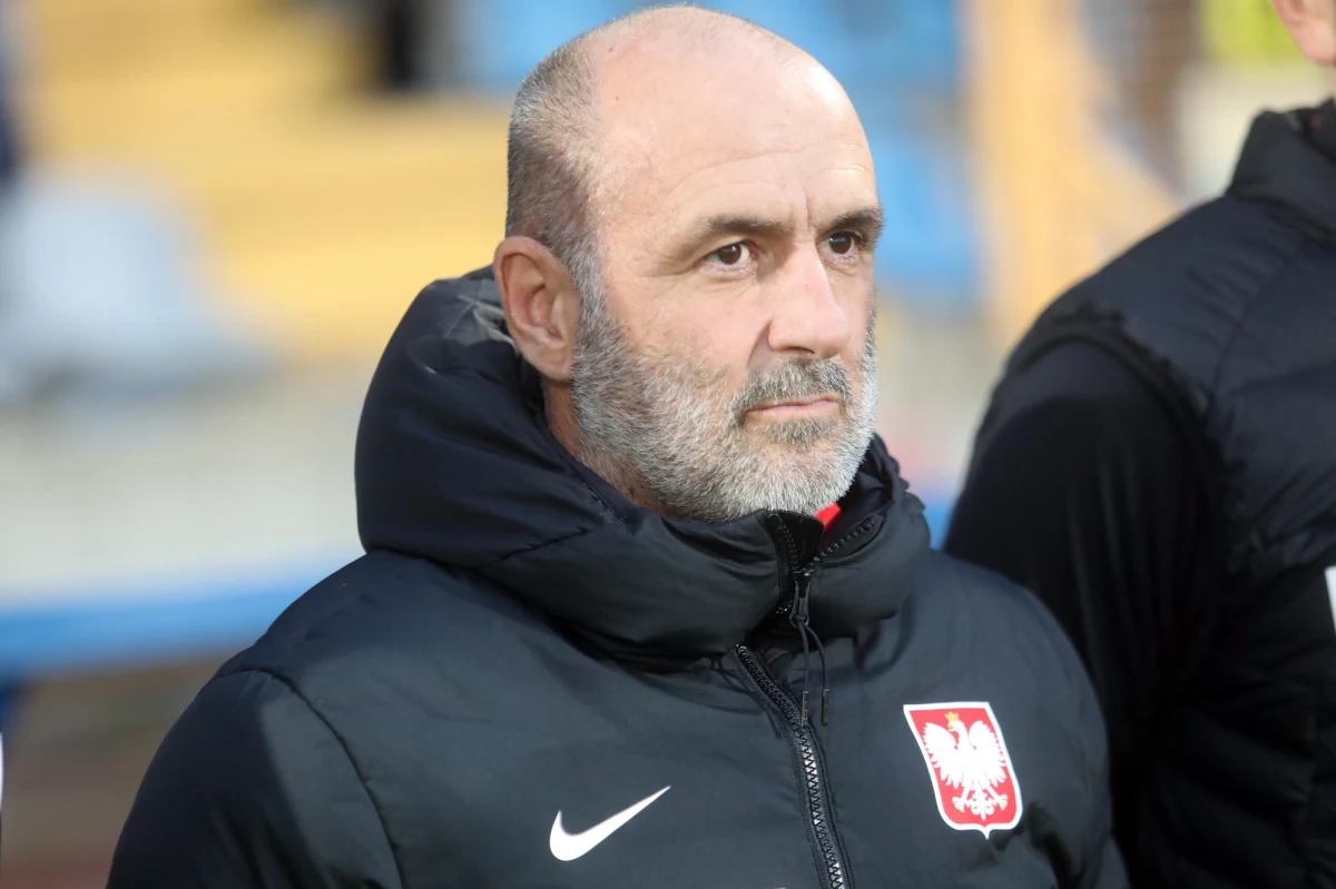 "Selekcjonerem reprezentacji Polski został Michał Probierz. To wybór najlepszy z możliwych. Życzę powodzenia nowemu trenerowi" - napisał w serwisie X (dawny Twitter) prezes PZPN Cezary Kulesza. Jeszcze wczoraj prezes zapowiadał, że nazwisko następcy Fernando Santosa poznamy w samo południe. 