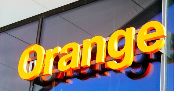 Orange Polska ma oddać pieniądze za połączenia z infoliniami Orange i nju mobile tym klientom, którzy w ramach posiadanego pakietu mieli darmowe rozmowy do sieci stacjonarnych i komórkowych. Decyzję w tej sprawie podjął Urząd Ochrony Konkurencji i Konsumentów. 