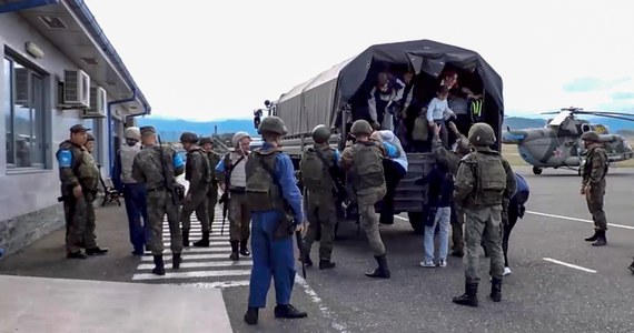 W Górskim Karabachu, zamieszkanym przez Ormian separatystycznym regionie będącym de iure częścią Azerbejdżanu, ostrzelany został samochód przewożący żołnierzy rosyjskich sił pokojowych. Ministerstwo Obrony Federacji Rosyjskiej podało, że wszyscy zginęli.