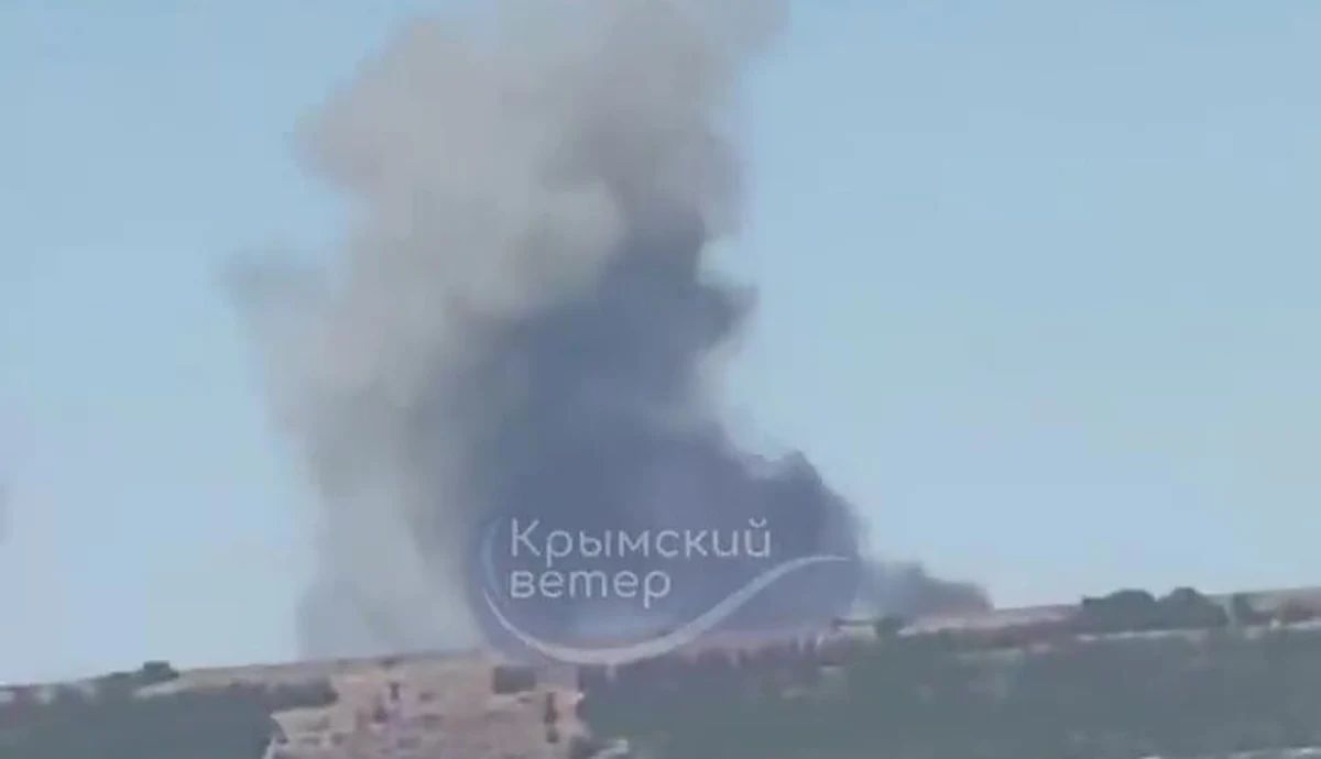 Ukraińcy nie ustają w nękaniu Rosjan na Krymie. Ukraińskie siły zbrojne poinformowały tym razem, że skutecznie zaatakowały punkt dowodzenia Floty Czarnomorskiej koło Werchniosadowego pod Sewastopolem. Nagrania w mediach społecznościowych wskazują, że do ataku użyto pocisków manewrujących Storm Shadow / SCALP-EG.